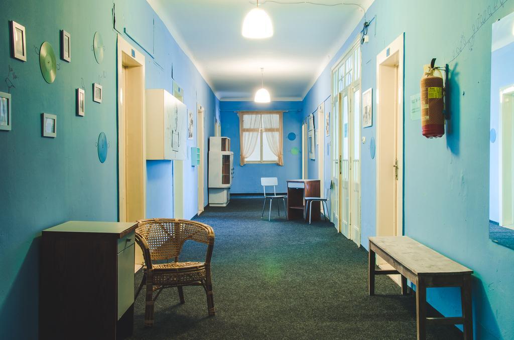 Hostel Dakura Prag Exteriör bild