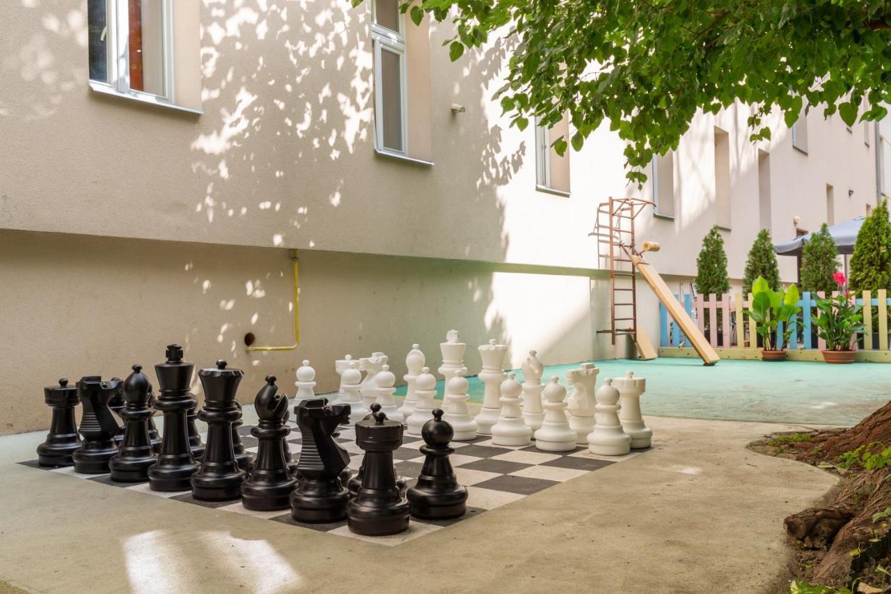 Hostel Dakura Prag Exteriör bild